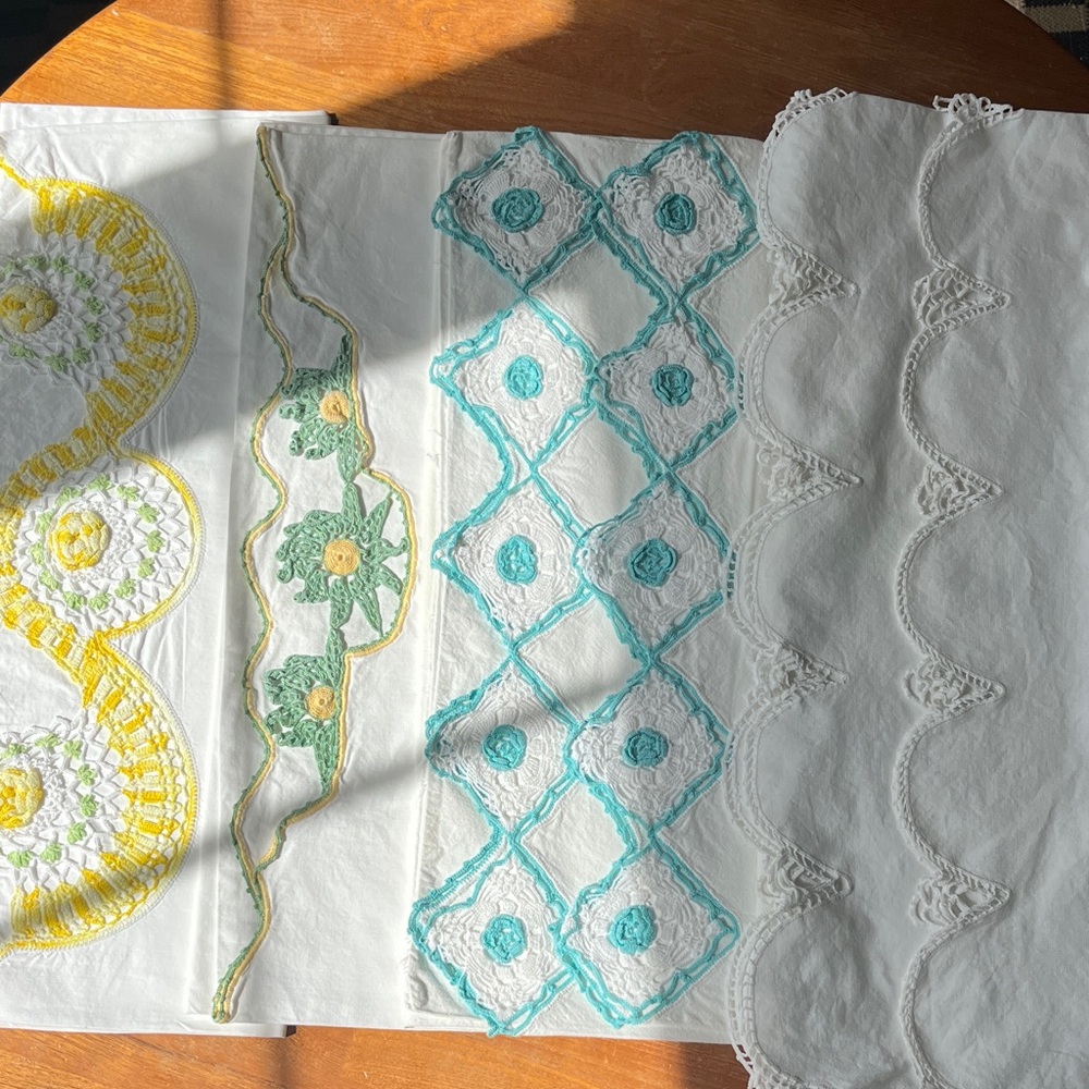 Antique pillowcases - Picture 2 of 5
